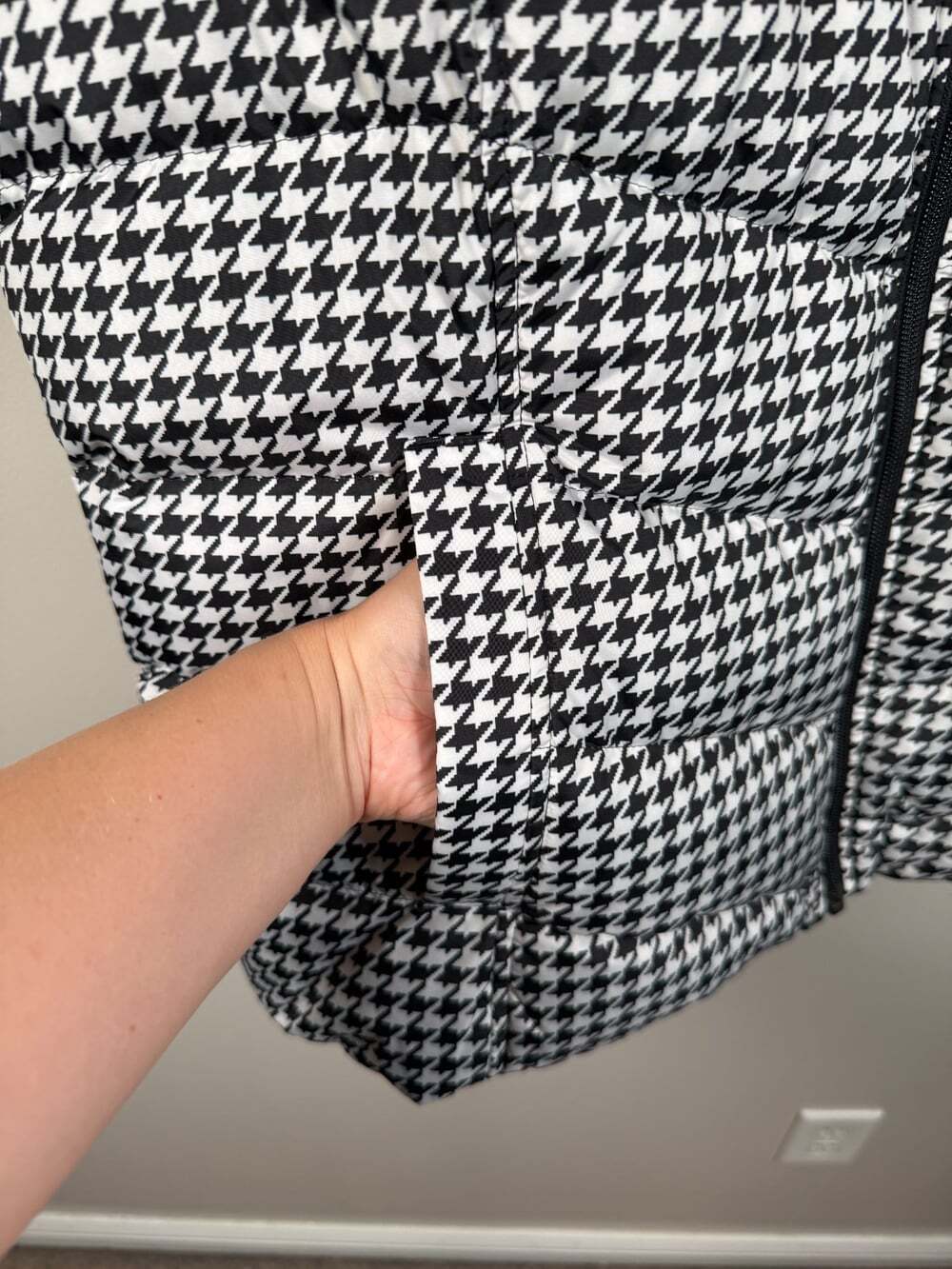 Land's End 600 Fill Down Vest Size XL Houndstooth Outdoor Hiking Fall Winter - Picture 8 of 10